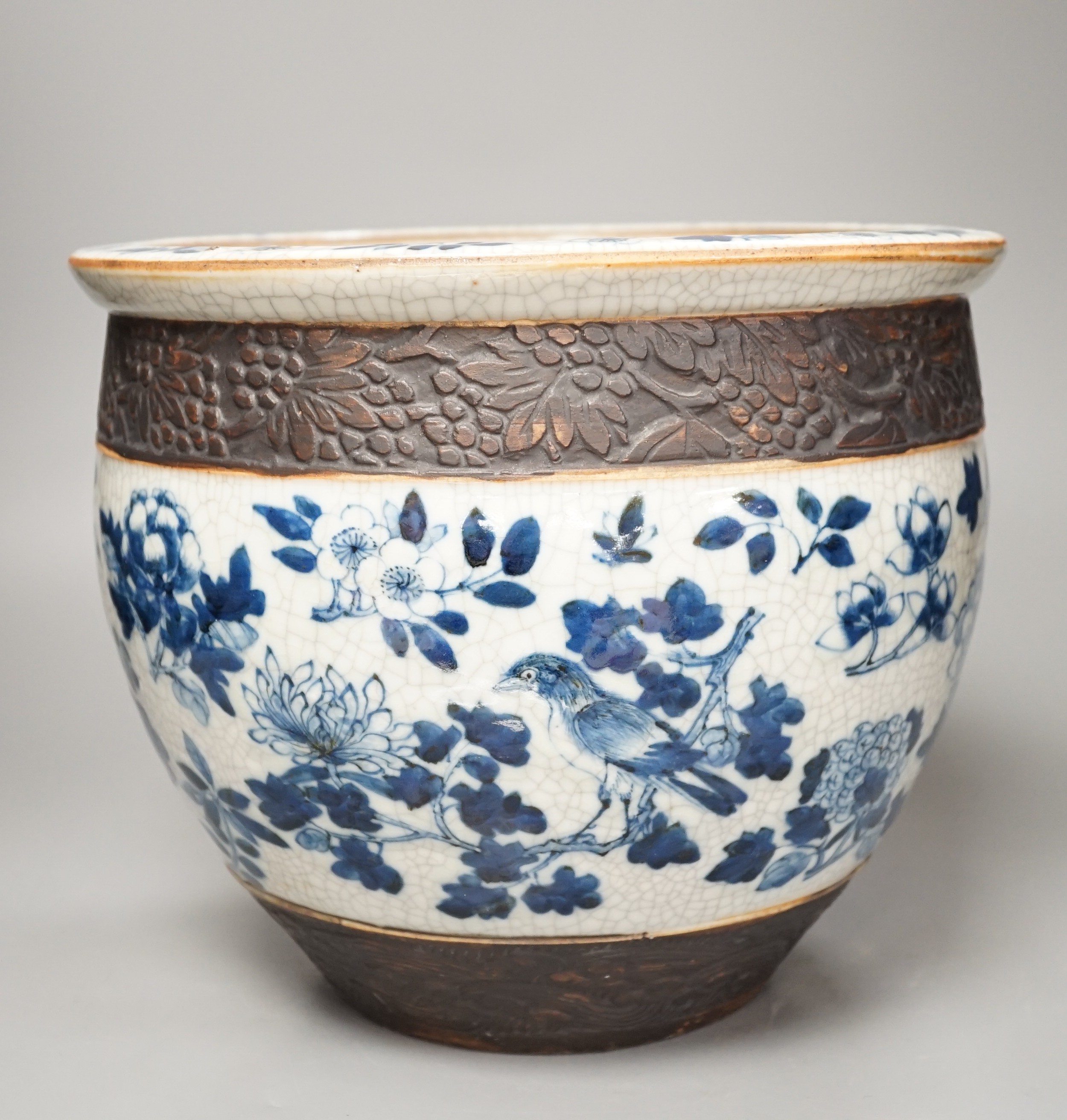 A Chinese blue and white crackle glaze jardiniere, c.1900, 23cm